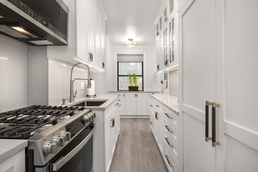 Kitchen remodel King County WA - Bathroom renovation contractors Bellevue